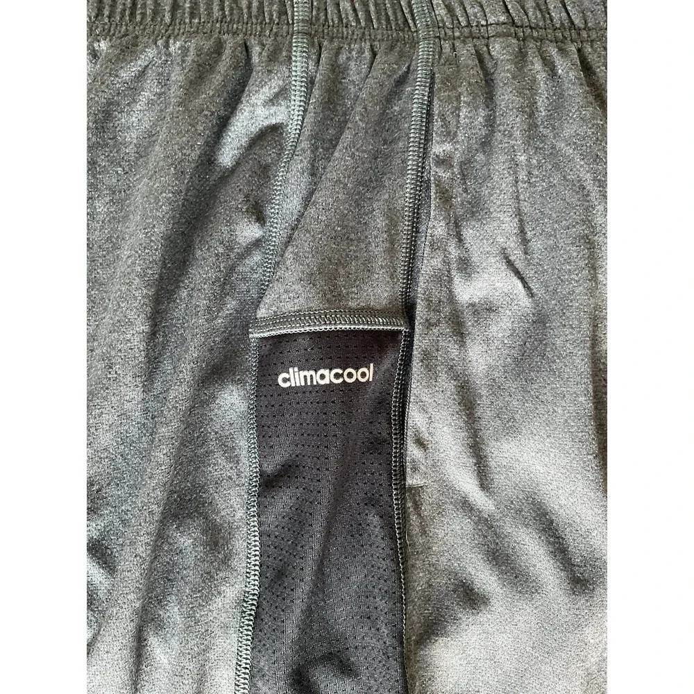 Adidas Climacool Mens Athletic Shorts Gray Black Size XL